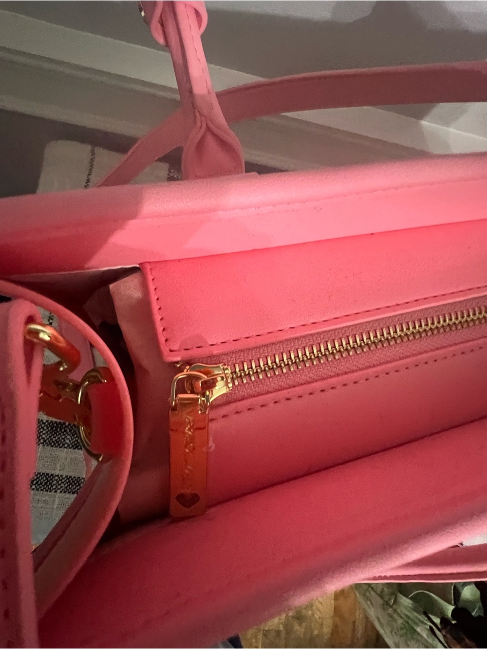 Betsey Johnson- Quilted Canvas Tote Bag - Pink and Cream NWT - Picture 9 of 15